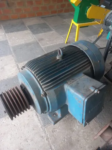 MOTOR ELÉTRICO 100CV