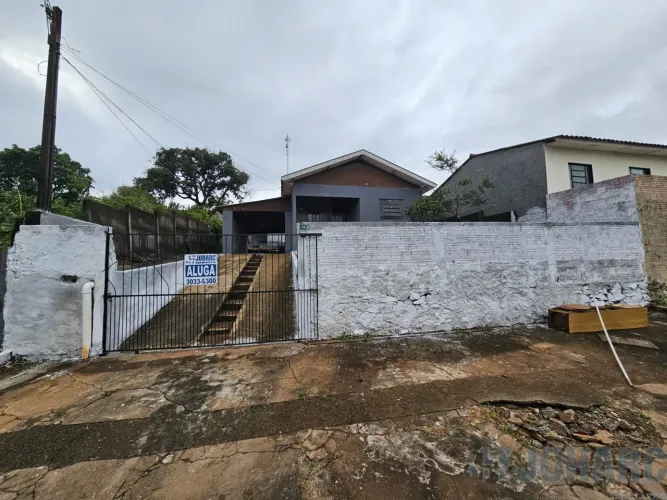 Casa Residencial com 3 quartos para alugar por R$ 950.00, 78.00 m2 - JARDIM ELDORADO - APU