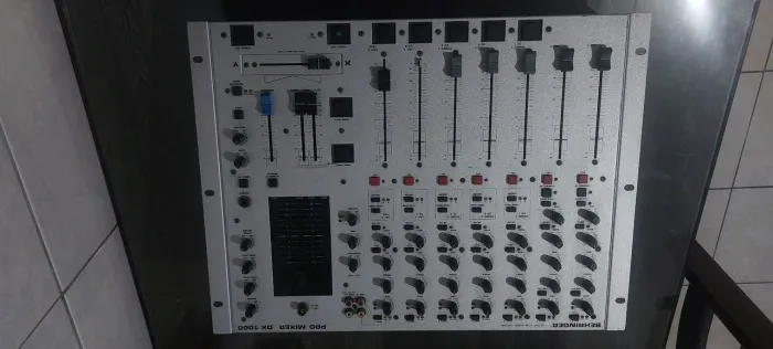 Behringer Pro Mixer DX 1000