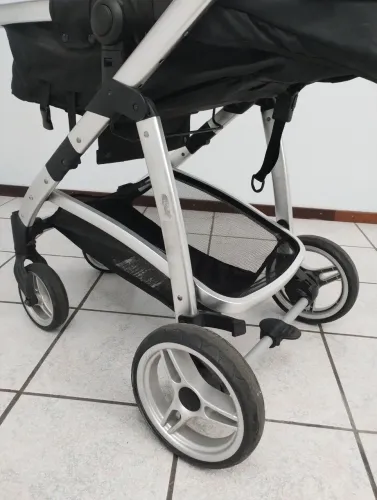 Carrinho de bebê infanti epic lite - carrinho e moises