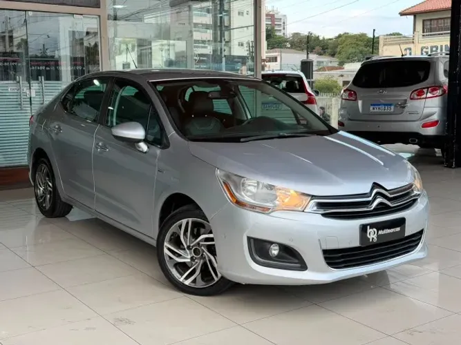 Citroen C4 Lounge Exclusive 1.6 Turbo 4P Aut. 2014