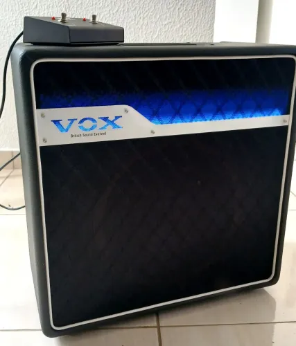 Amplificador Valvulado VOX MVX 150 C1
