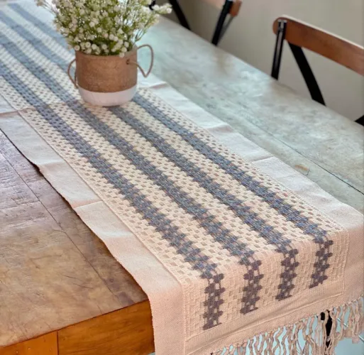 Caminho de mesa em algodão