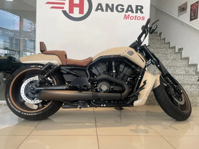 Harley-davidson V-rod 1250cc muscle vrscf 2015