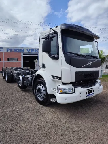 VM 270 Bi-Truck 8x2 unico dono com Ar