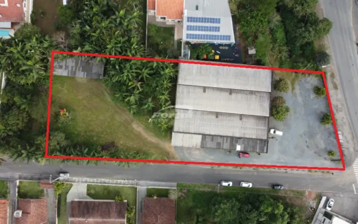 Terreno Plano, Escriturado no Bairro escola Agrícola, com área total de 4075m2, sendo 39m