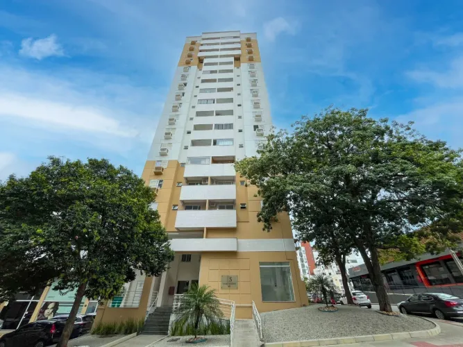 Apartamento para aluguel no Centro de Criciúma