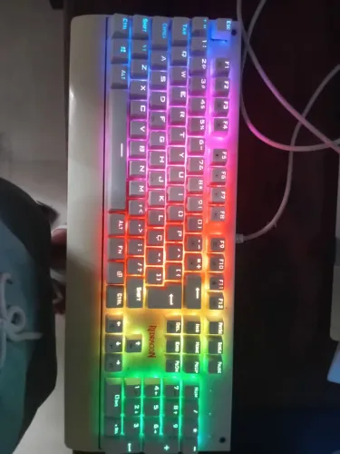 Teclado mecânico Red Dragon Kala