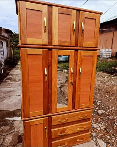 Guarda roupa de solteiro - lindo modelo de solteiro 3 portas com maleiro Novo!