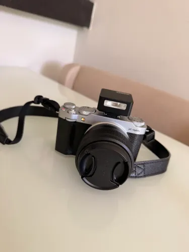 CÂMERA FUJIFILM X-M5