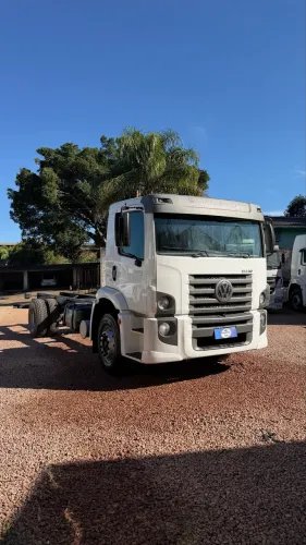 VW Constellation 17-230 ano 2019