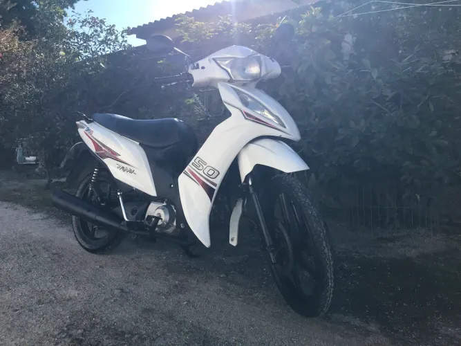 Traxx 50cc aceito trocas