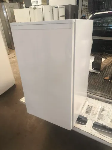 Vendo frigobar pintura nova branquinho entrego aceito cartão Maringá 
