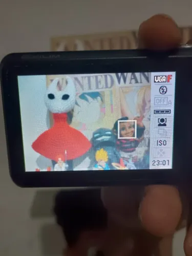 Câmera Digital Casio Exilim 8.1 Mega Pixels - A Estética dos Anos 2000 no seu Bolso!