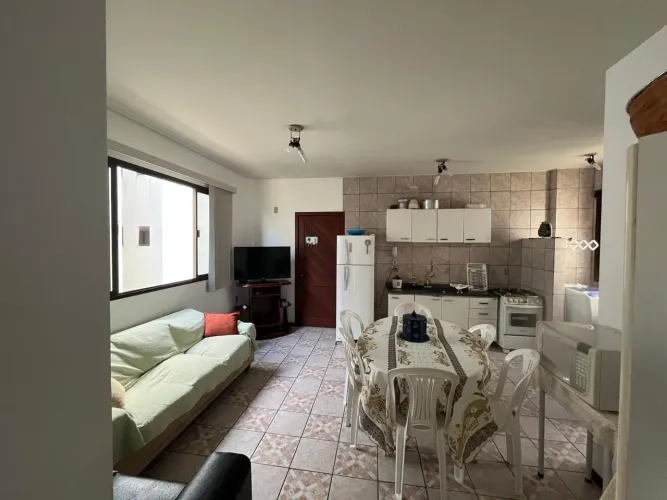Oportunidade na praia dos ingleses 90m do mar - 80m² - 2d (1 suíte)