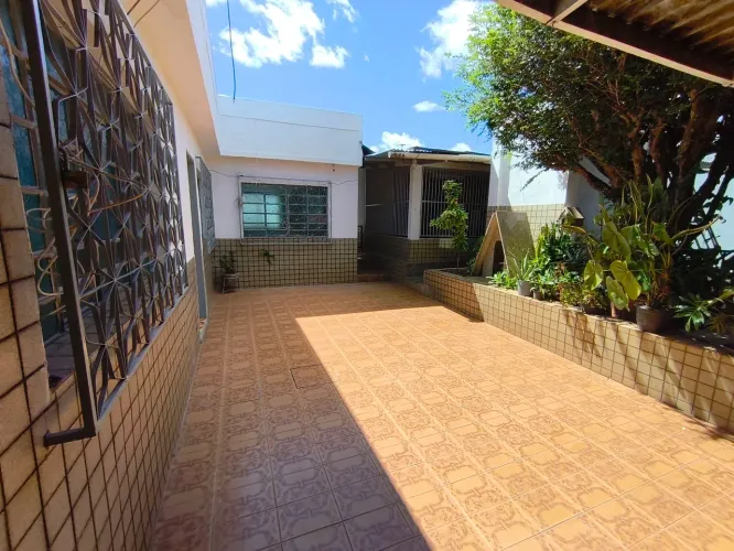 Casa 3 quartos QD 5