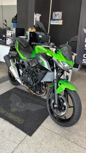 KAWASAKI z500 2026 900km