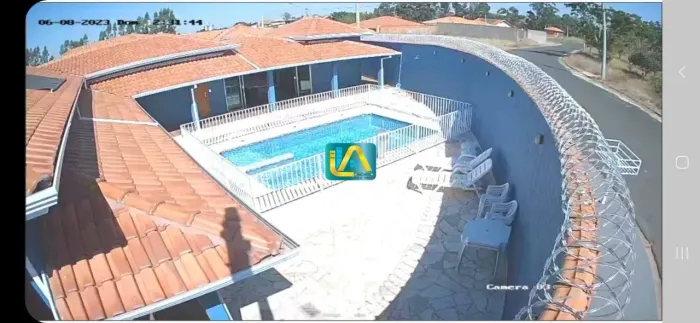 OPORTUNIDADE EM CAJURU - LINDA CASA COM 05 DORMITÓRIOS E PISCINA