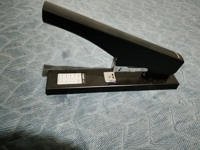 Grampeador Profissional Bazze B5100 - Até 100 Folhas