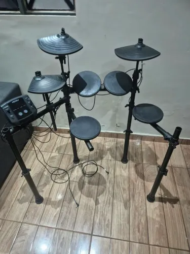 Bateria Eletrônica Usada à Venda- Medeli DD402D. ?