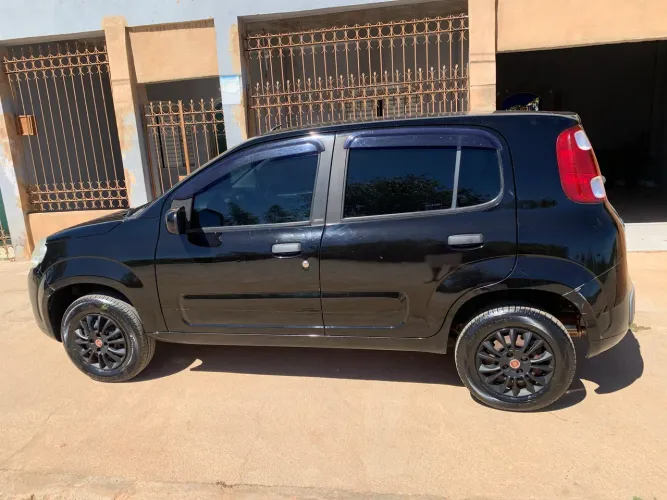 Fiat Uno Vivace/rua 1.0 EVO Fire Flex 8V 5P 2012