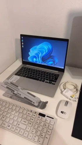 Notebook Samsung Galaxy book Go c/ acessórios