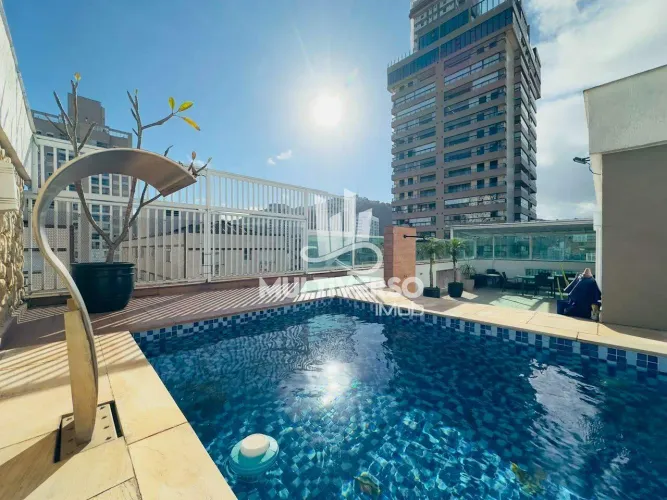 COBERTURA DUPLEX COM PISCINA PRIVATIVA, FINO ACABAMENTO E A UMA QUADRA DA PRAIA