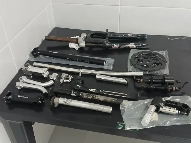 Lote peças bike antigas e novas