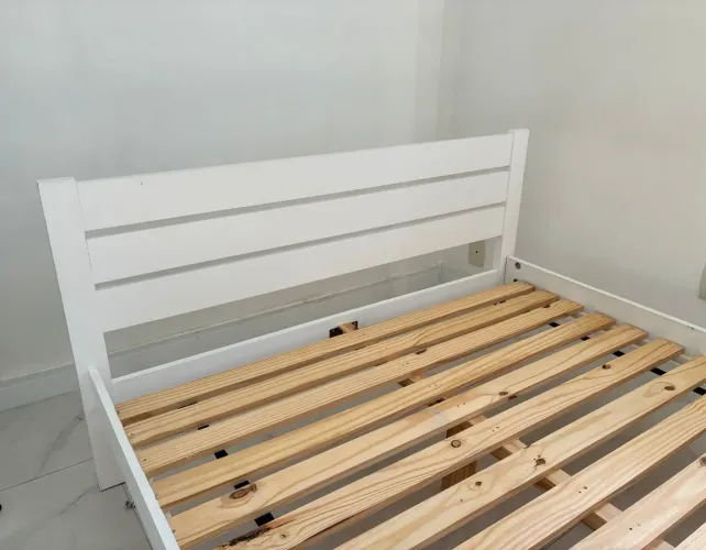 Cama Tokstok e colchão Ortobom