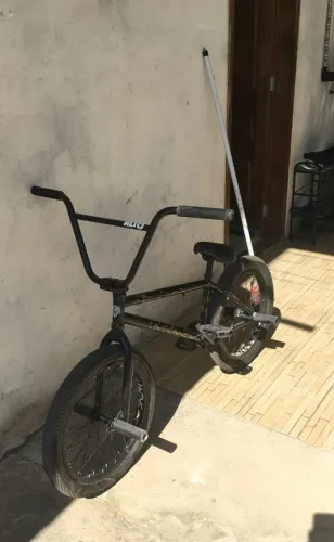 Bicicleta BMX aro 20