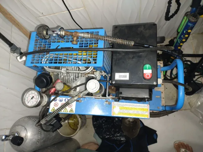Compressor de ar respirável