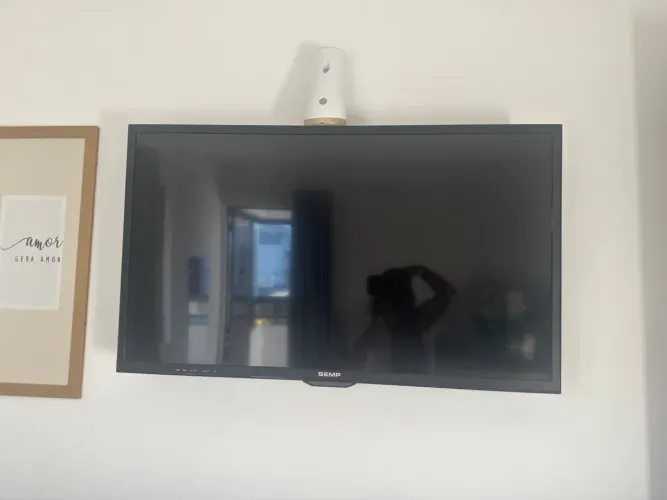 Tv semp 39 N é smart