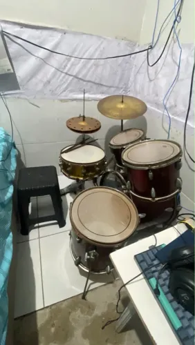 Vendo Bateria acústica 