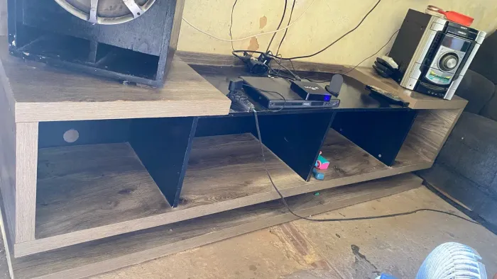 hacker para sala bem conservado