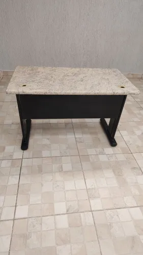 Mesa de escritório 120cm x 67cm