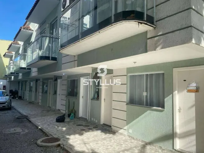 Condominio em Rua Estevão Silva - 120m² (Ref: CA5052)