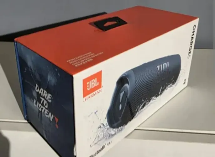 Vendo caixa JBL Change 5 muito nova