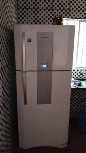 Geladeira Electrolux DF80 553L