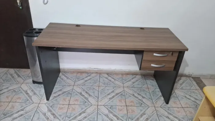 Vendo mesa de escritório