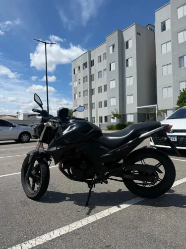 Honda CB 300R 2010 - Preta