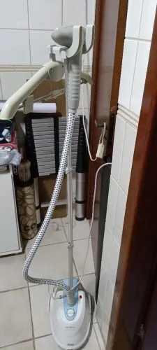 Passador de roupa a vapor