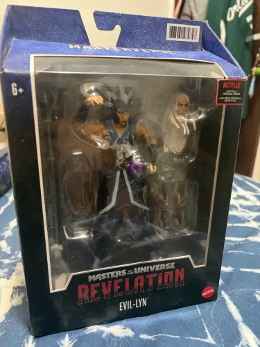 Boneco Mattel Mestres do Universo - Feiticeira
