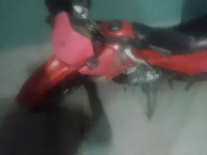 Vendo troco carro ou moto *