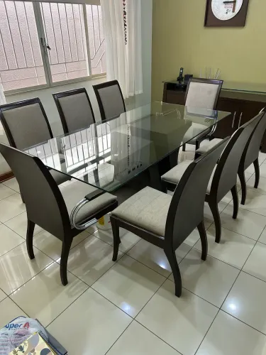 Mesa de Jantar + Buffet