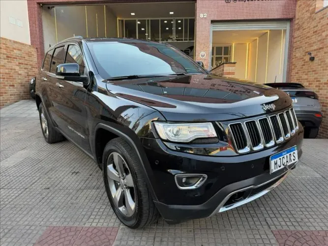 Jeep Grand Cherokee Limited 3.0 TB Dies. AUT 2015
