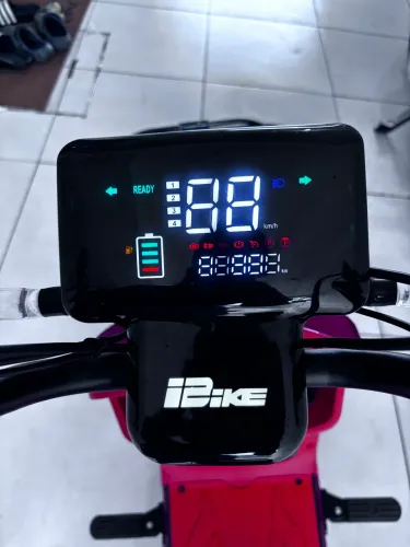 Scooter elétrica