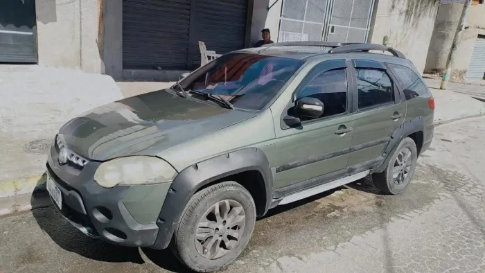Fiat Palio Week.adv.lock.dualogic 1.8 Flex 2013