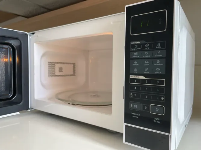 Microondas Midea 220v