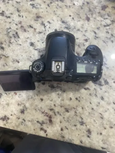 Cânon 60 D