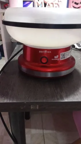 Mini máquina de algodão doce Britânia